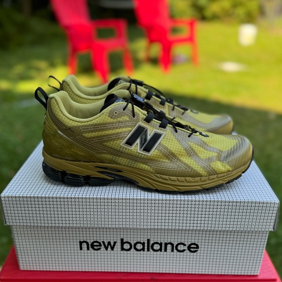 CAYL X New Balance 1960r M11 US Yellow - Picture 2 of 5